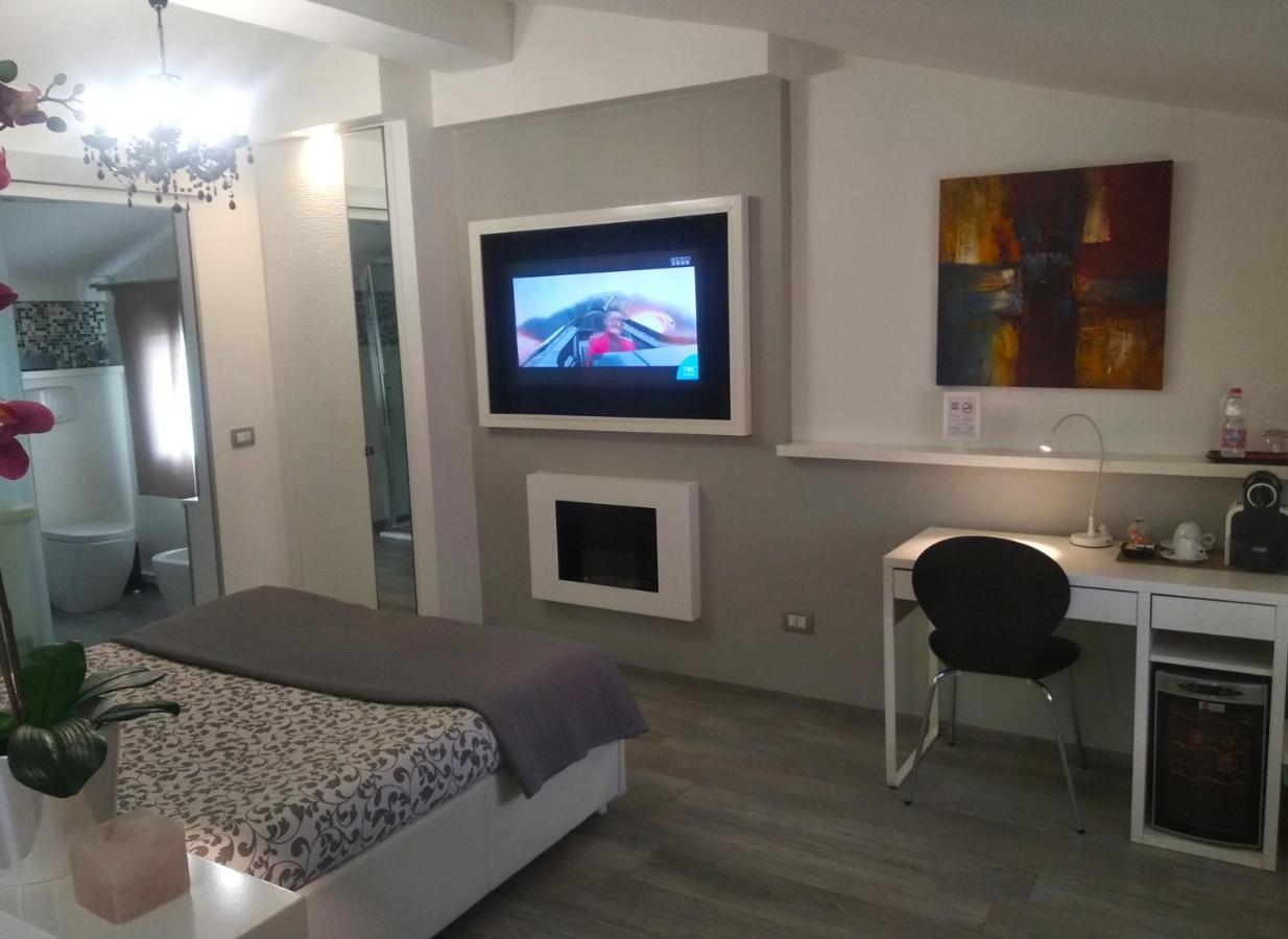 H5-5H Luxury Room Маранелло Экстерьер фото